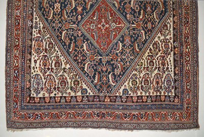Lot 1 - Early 20th Century wool Qashqai carpet