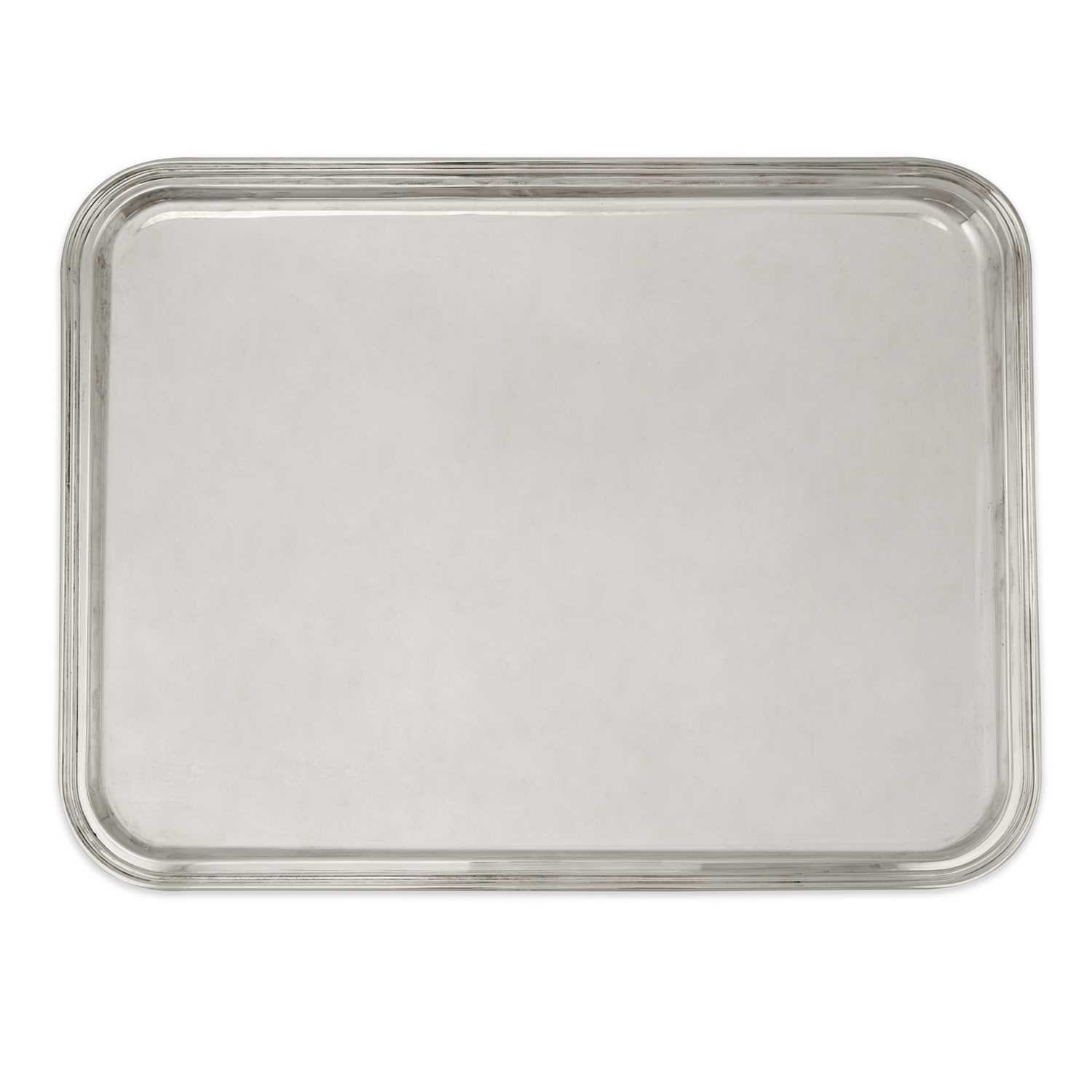 Lot 16 - Italian silver tray. Marked (800).