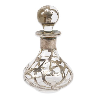 Lot 11 - Group of 4 European glass perfume bottles