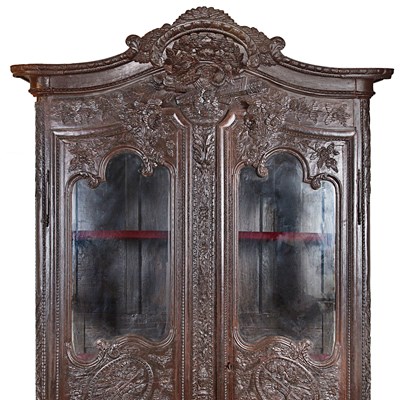 Lot 100 - 19th century French Louis XV style vitrine cabinet.