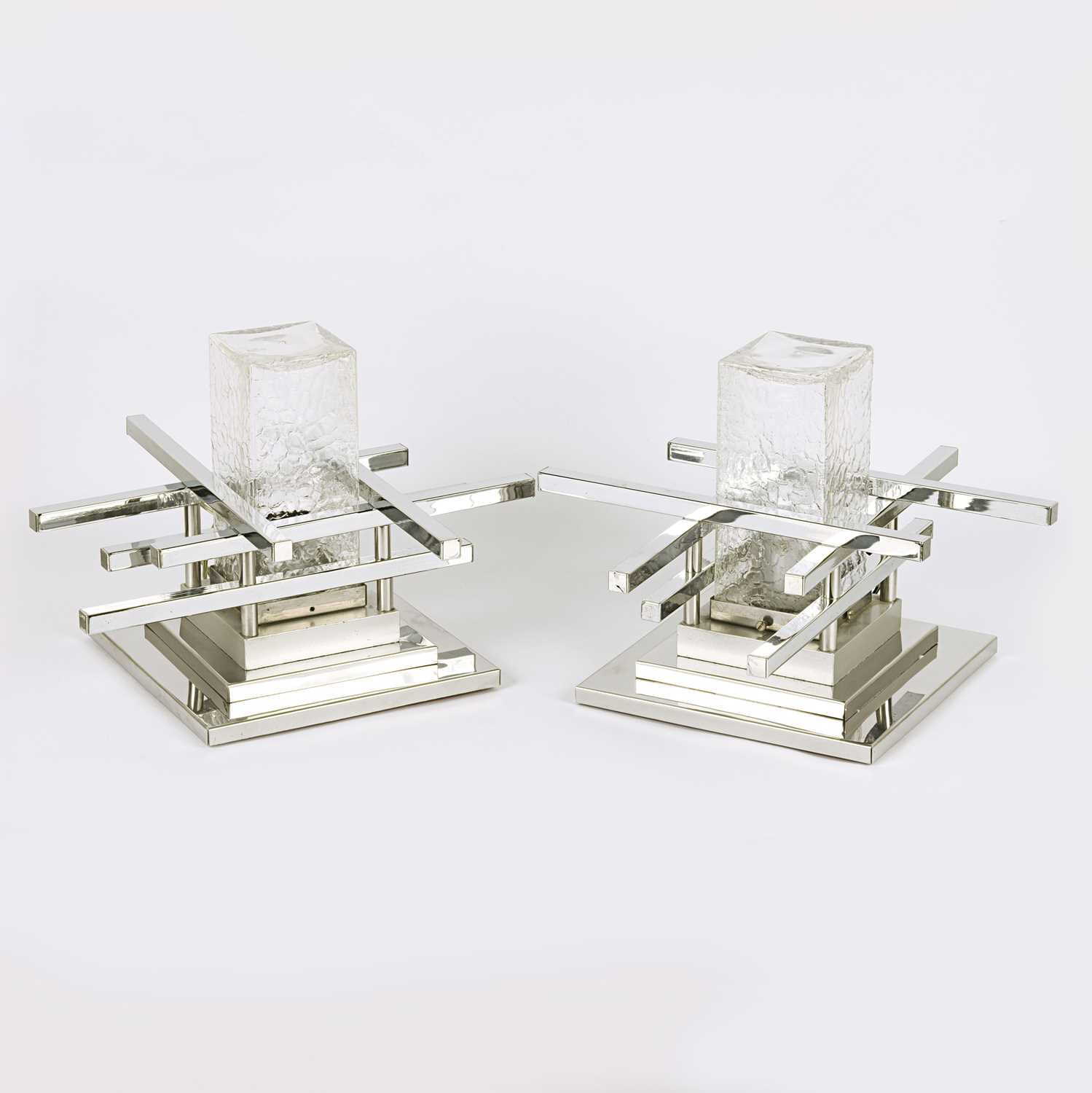Lot 67 - A 1970s pair of "Metric" table lamps with Murano glass, by Gaetano Sciolari.