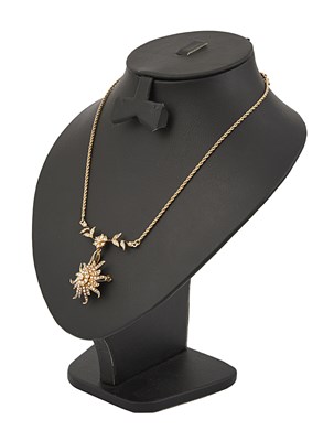 Lot 74 - Victorian late 19th century European 14k gold necklace