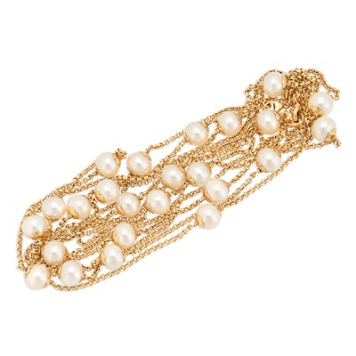 Lot 87 - 18k gold necklace decorated with white pearls