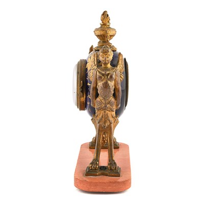 Lot 117 - Late 19th century French mantel clock