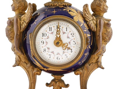 Lot 117 - Late 19th century French mantel clock