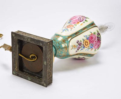 Lot 150 - Lampshade featuring an elaborately bright and vivid floral panel