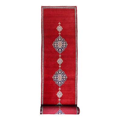 Lot 31 - A high quality runner possibly Kashan or Kerman.