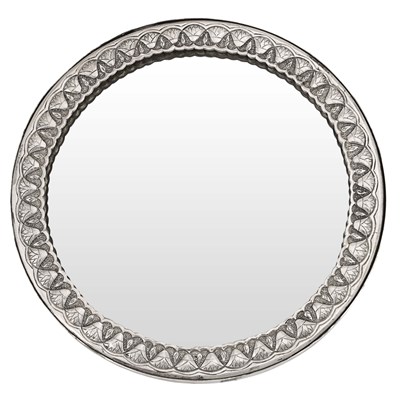 Circular silver mirror with the profile of a Pharaoh