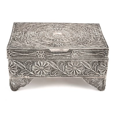 Early 20th century filigree silver box. Allepo