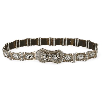 Late 19th century Caucasian niello silver belt
