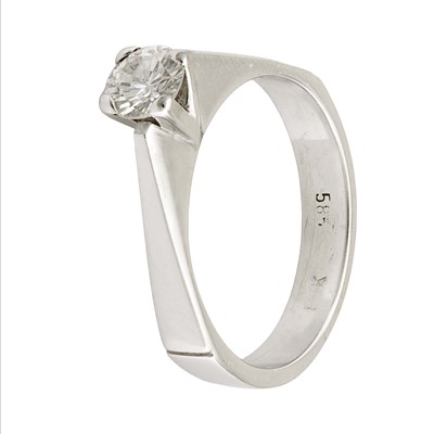 Solitaire diamond ring with 14k white gold adorned with brilliant-cut diamond
