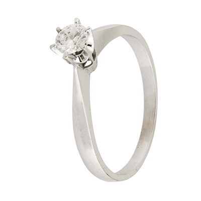 Solitaire diamond ring 14k gold white gold adorned with brilliant-cut diamond