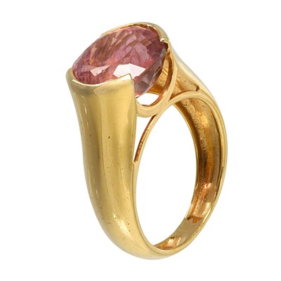 18k Yellow Gold Ring Set with Oval Rubellite Tourmaline
