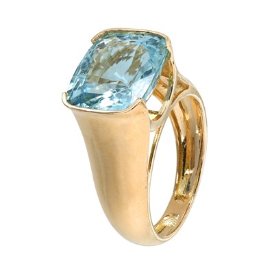 18k Yellow Gold Cushion-Cut Aquamarine Ring